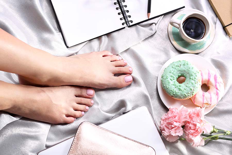 Jak dbać o stopy - poradnik od A do Z