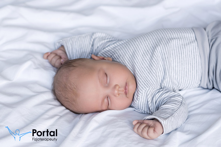 Czy spanie na plecach jest bezpieczne dla niemowląt